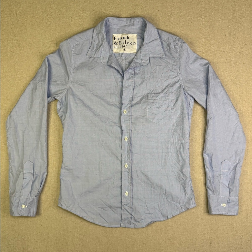 S101 Frank & Eileen Light Blue with Tiny Red Stripe Button-Down Shirt